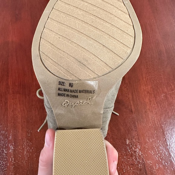 Lace Up Block Heels - Picture 4 of 16